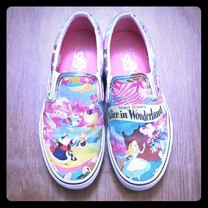 Vans Disney Alice In Wonderland Slip On 6.5